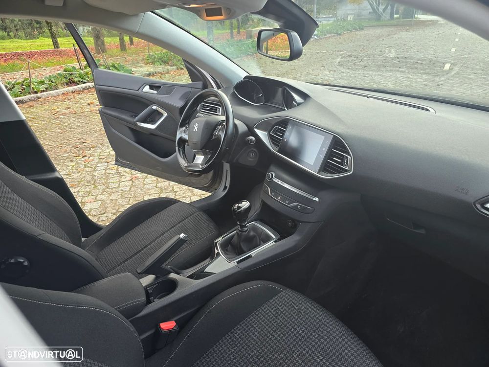 Peugeot 308 BlueHDi FAP 100 Stop & Start Active - 11