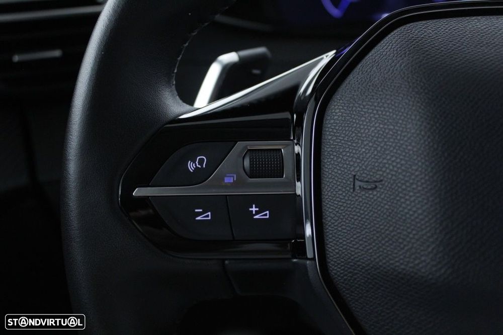 Peugeot 208 1.2 Hybrid Allure e-DCS6 - 26