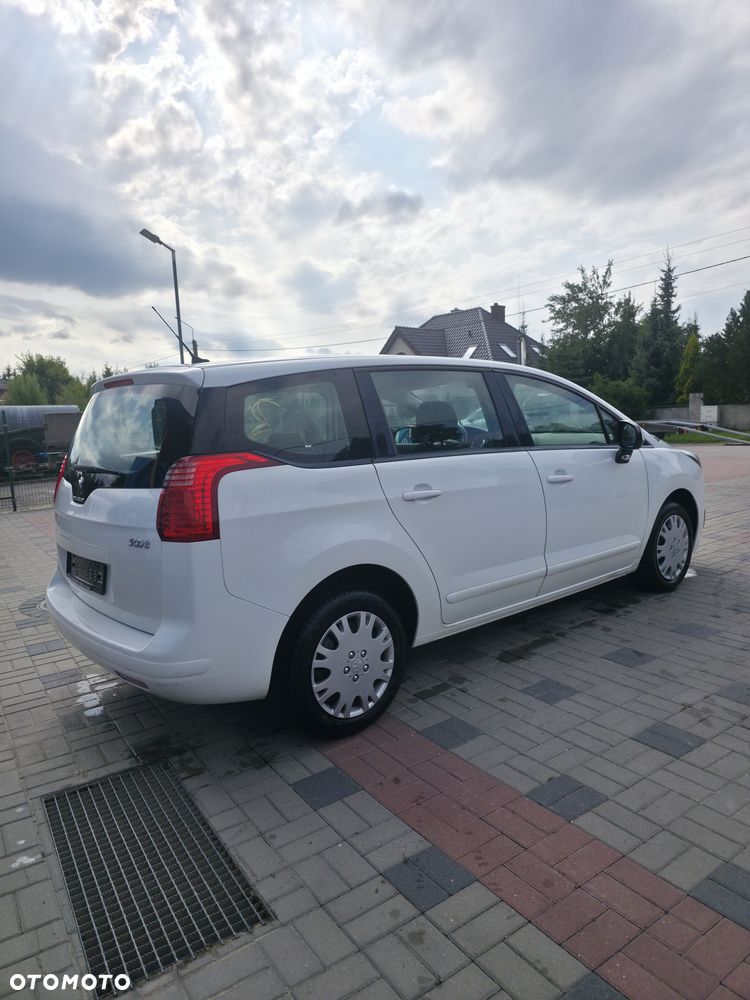 Peugeot 5008 - 5