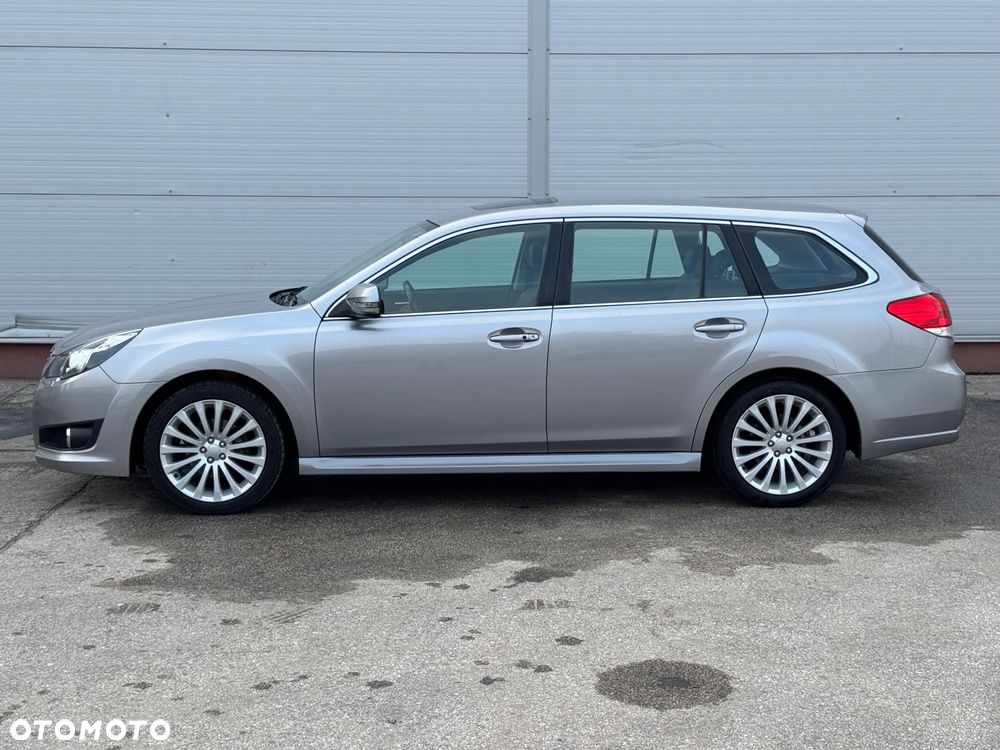 Subaru Legacy 2.5i Lineartronic Sport - 2