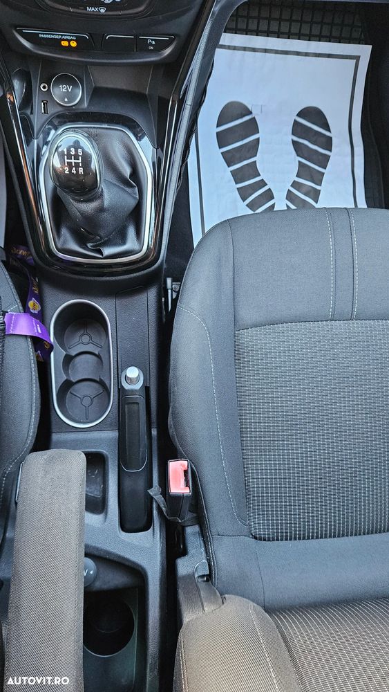 Ford B-Max 1.6 TDCi DPF Titanium - 14