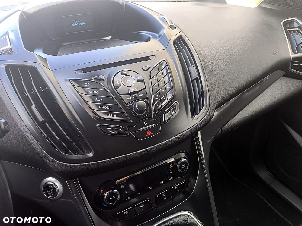 Ford Kuga 2.0 TDCi 2x4 Titanium - 35