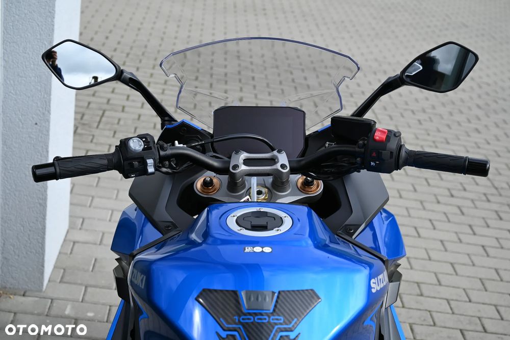Suzuki GSX 1000 - 8