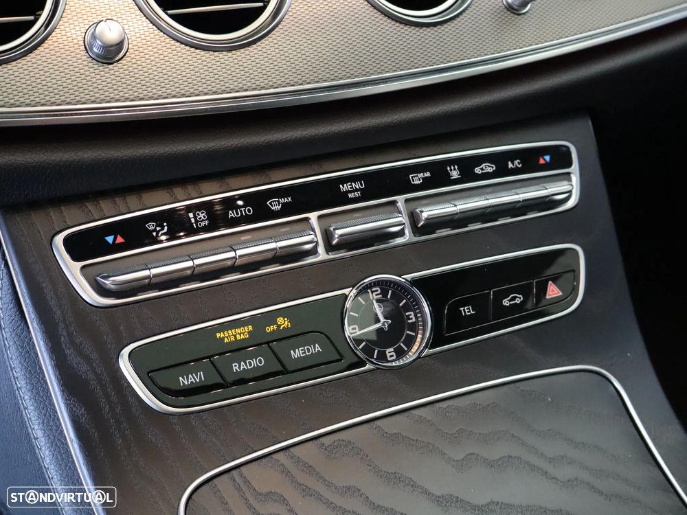 Mercedes-Benz E 300 de AMG Line - 30