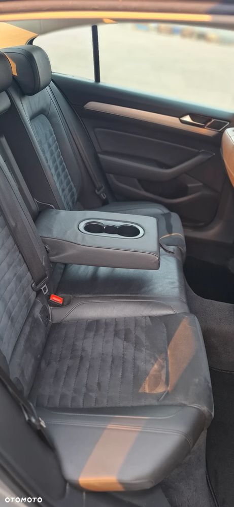 Volkswagen Passat 1.8 TSI BMT Highline - 9