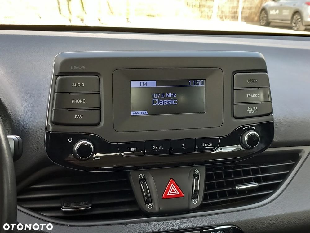 Hyundai i30 1.5 DPI Modern - 15