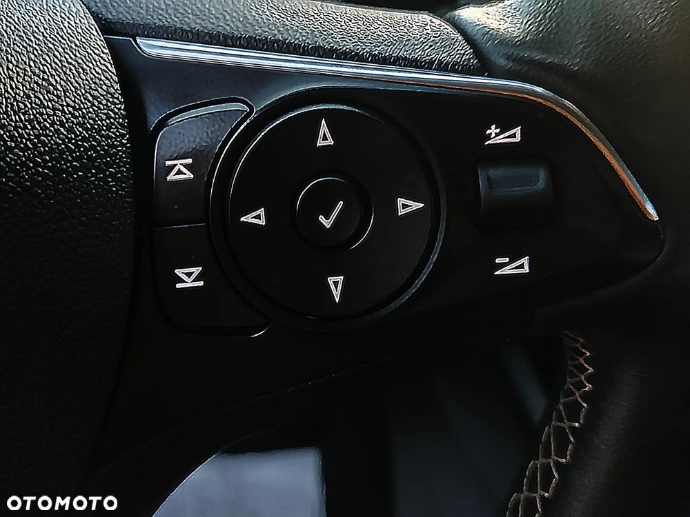 Opel Insignia 2.0 CDTI Elegance S&S - 17