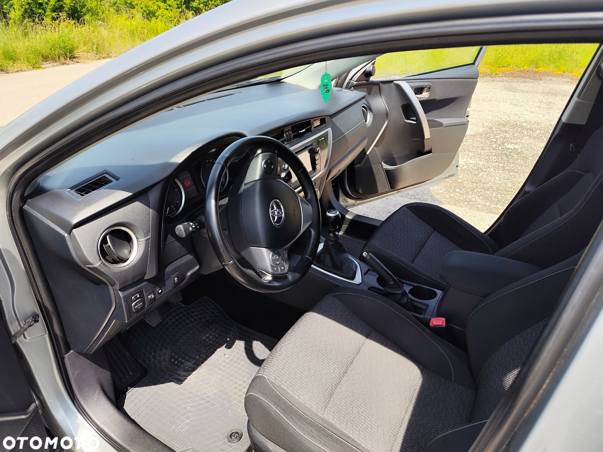 Toyota Auris 1.4 D-4D Premium - 9