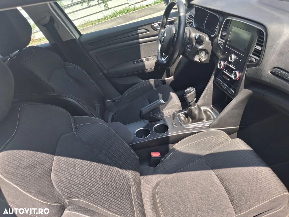 Renault Megane Energy dCi Intens - 28