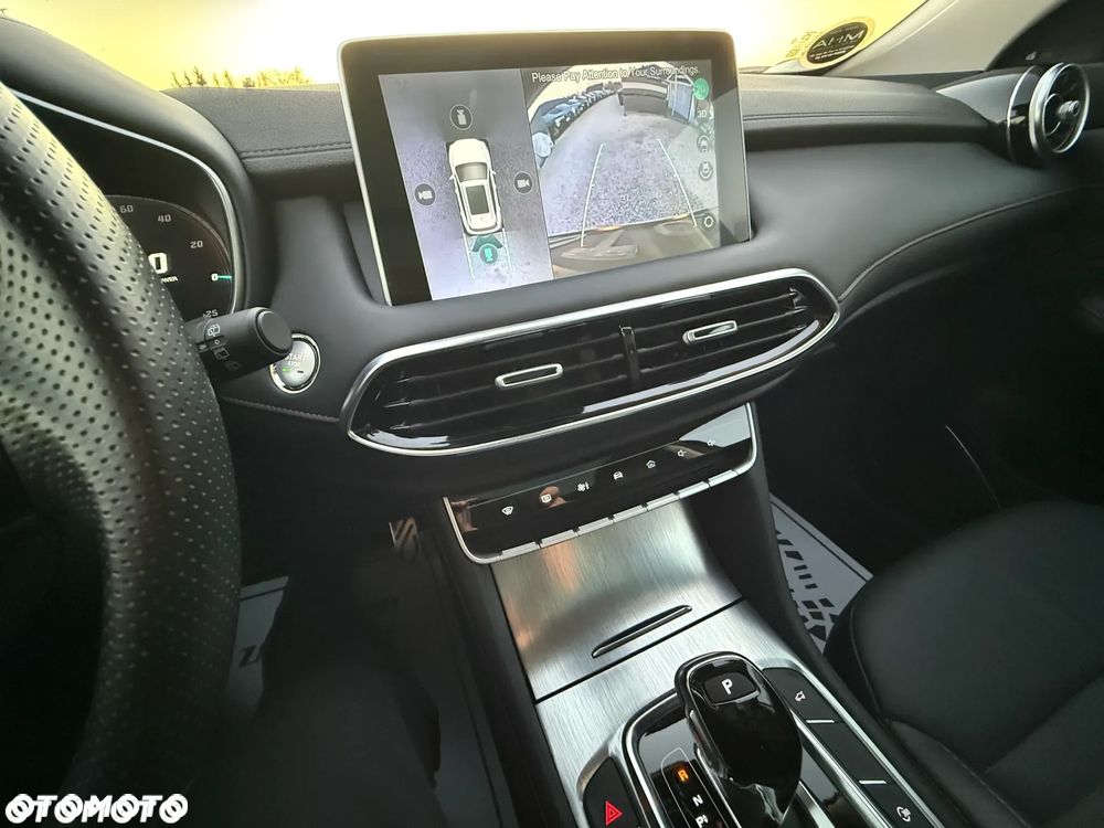 MG EHS PHEV Luxury - 32