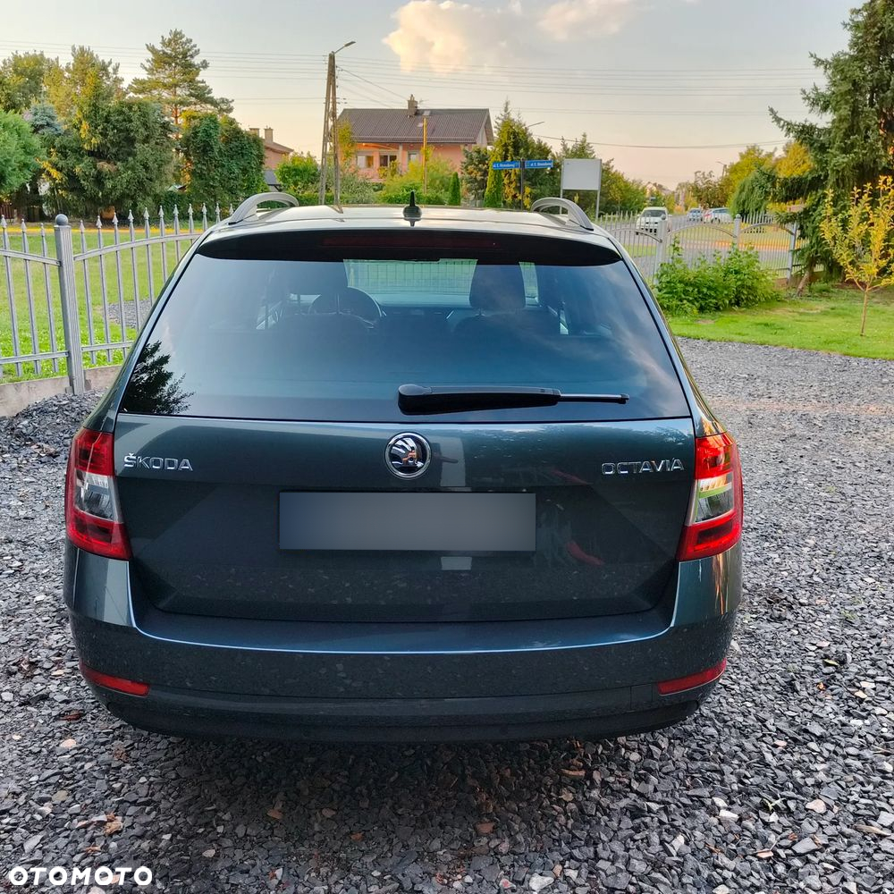 Skoda Octavia 2.0 TDI Ambition - 6
