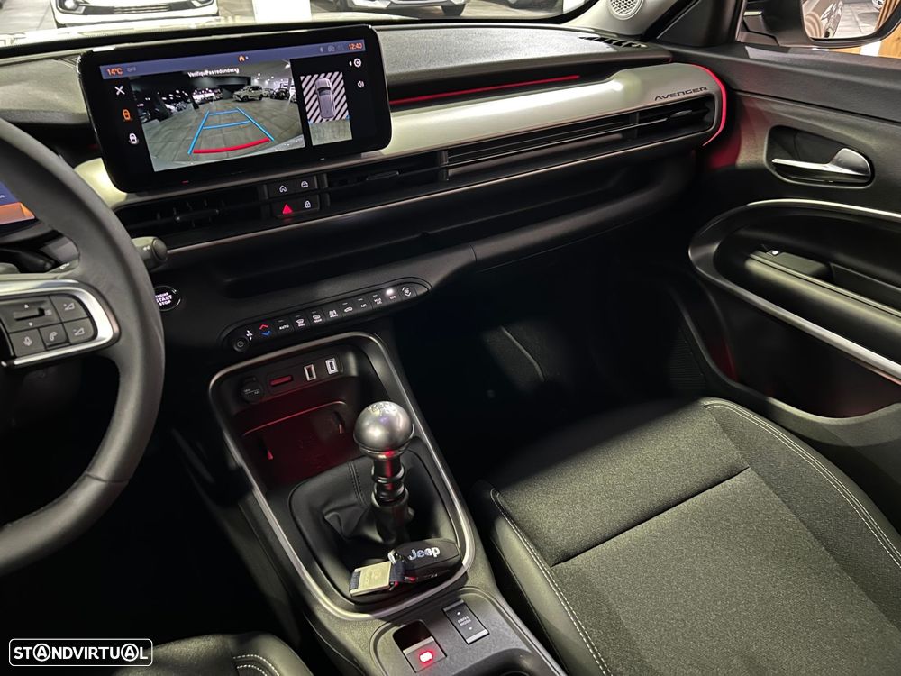 Jeep Avenger 1.2 GSE T3 Summit - 23