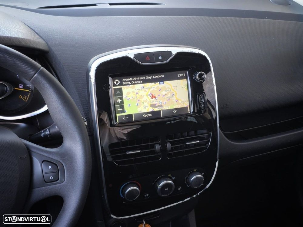 Renault Clio 1.5 dCi Dynamique S - 21