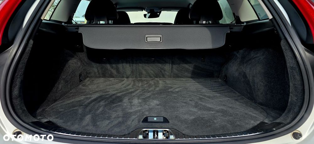 Volvo V60 T3 Momentum - 8