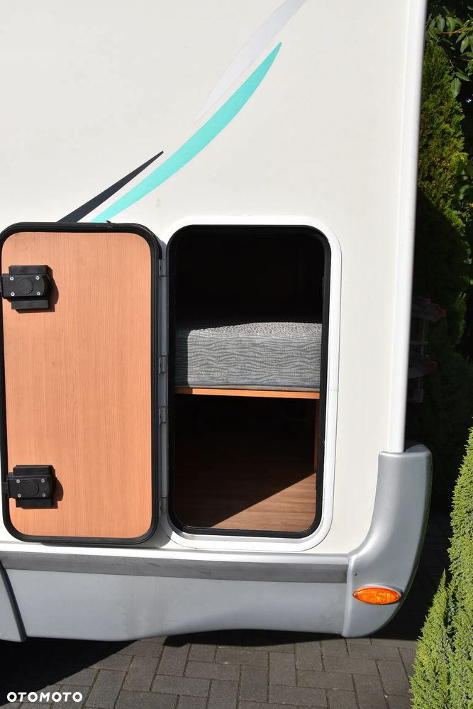 Ford CHAUSSON FLASH 22 - 28