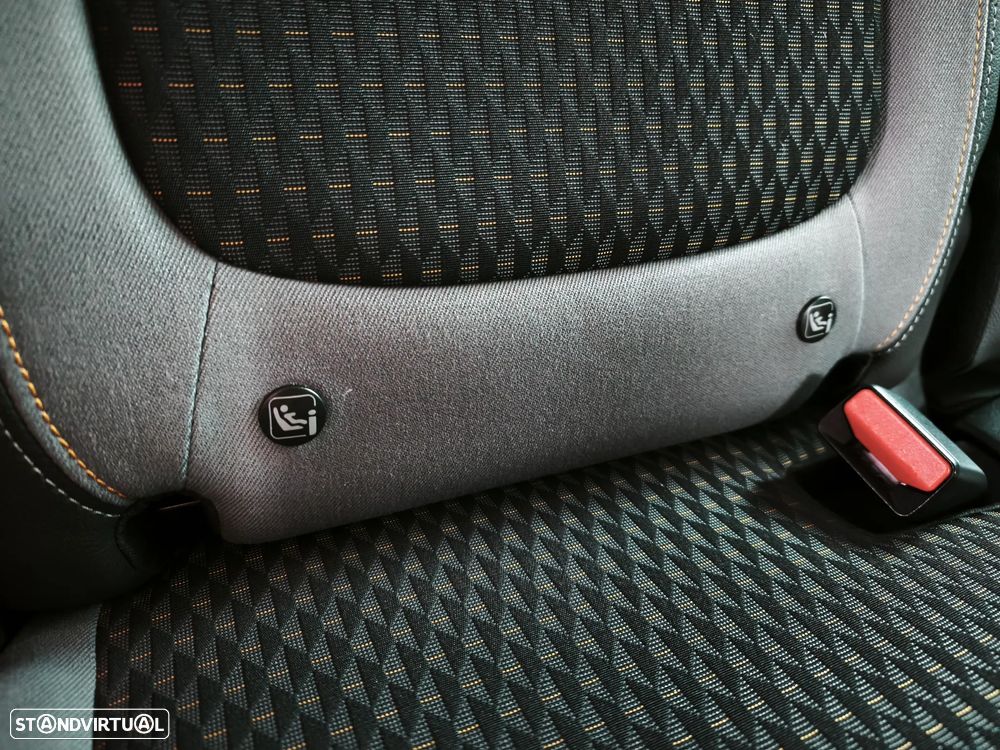 Opel Crossland X 1.2 T Innovation - 33