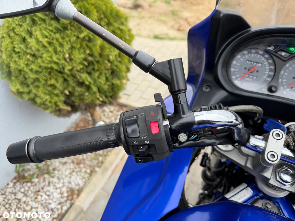 Yamaha XJ - 25