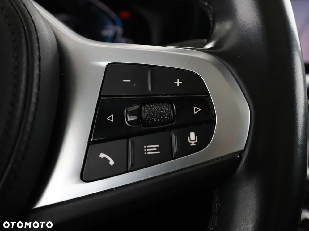 BMW Seria 3 - 32