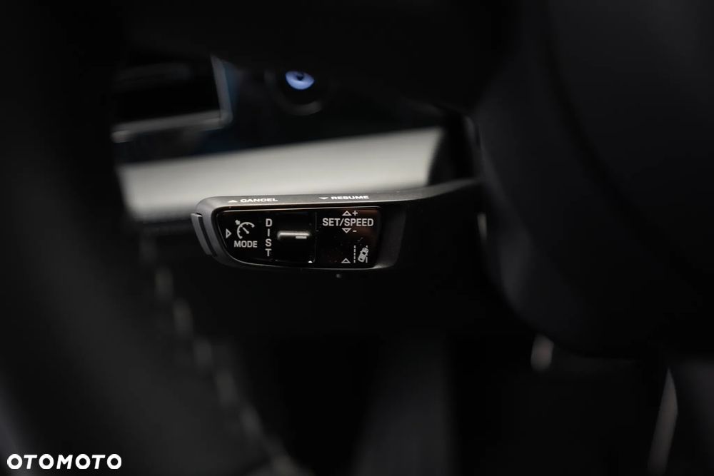 Porsche Taycan 105kWh Turbo Cross Turismo - 26