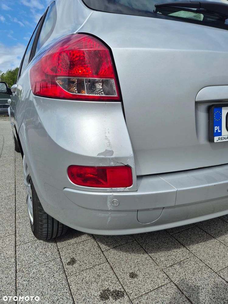 Renault Clio 1.2 16V Dwudziestka Euro5 - 13