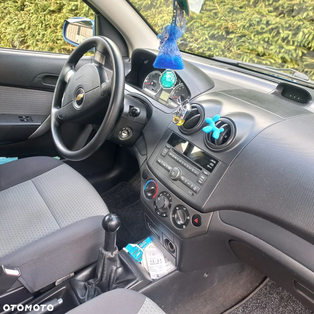 Chevrolet Aveo - 29