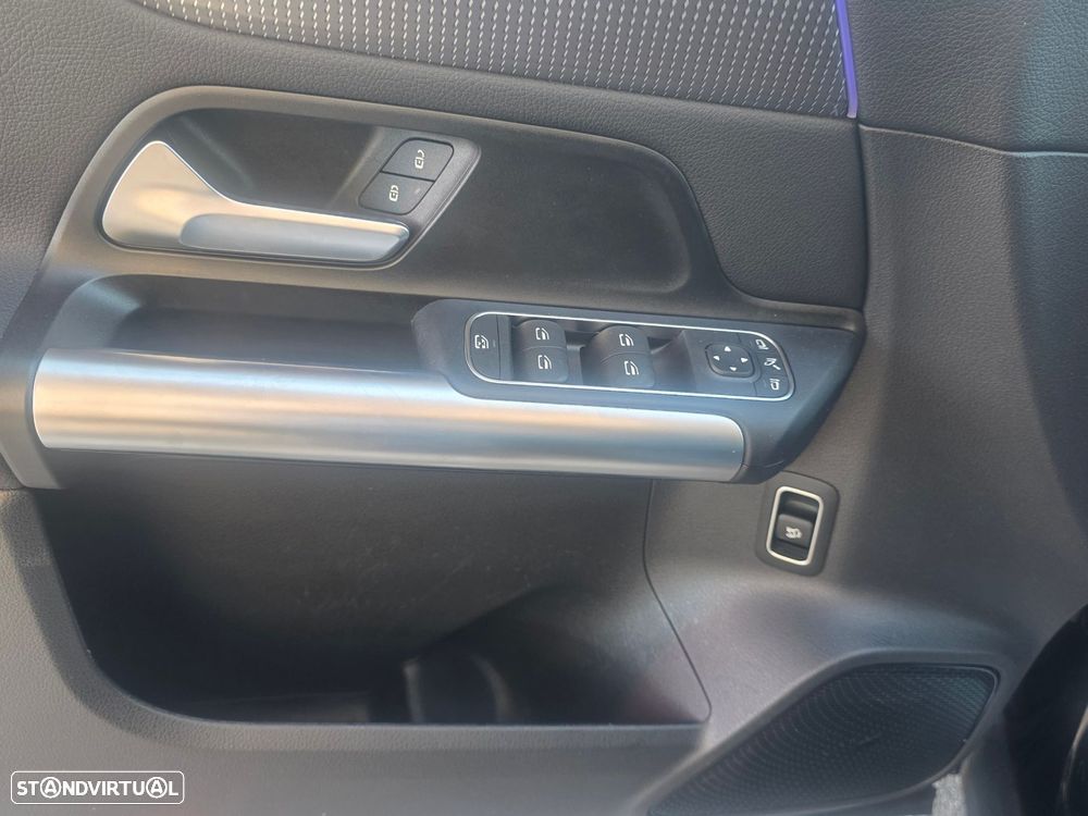 Mercedes-Benz EQA 300 4Matic Progressive - 14
