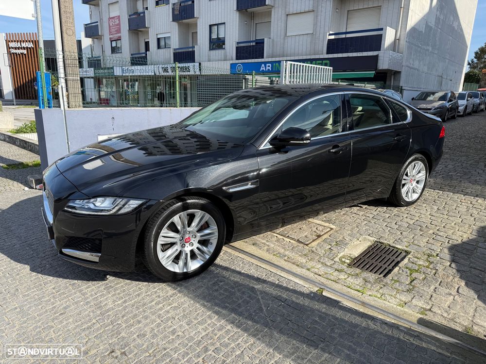 Jaguar XF 2.0 D Prestige Aut. - 6