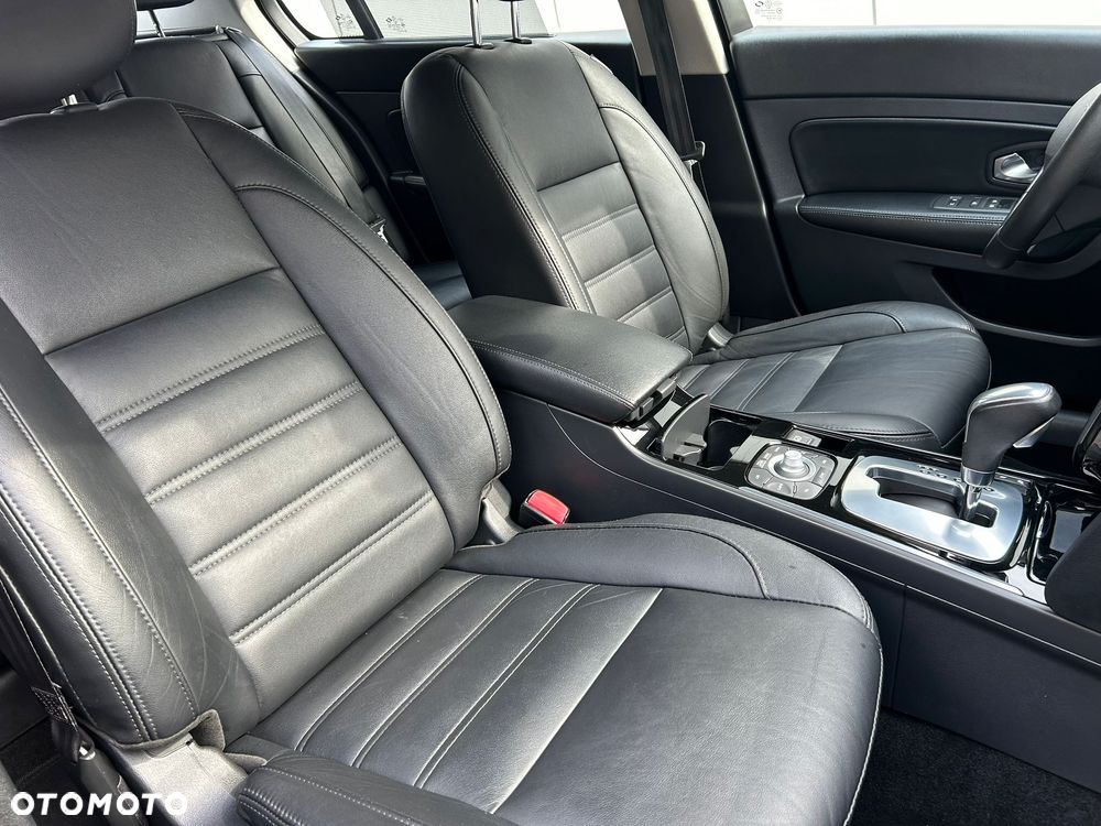 Renault Latitude - 19