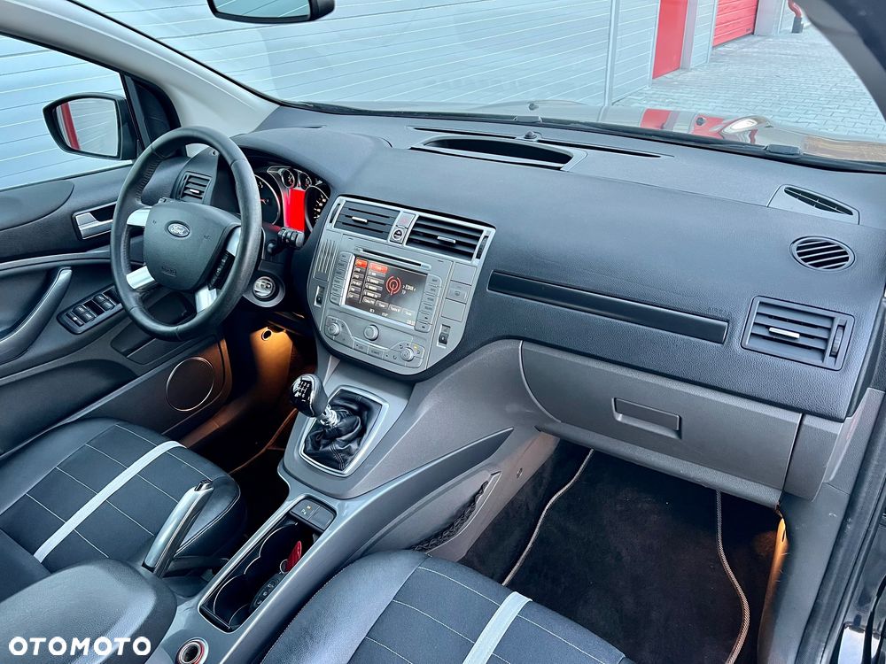 Ford Kuga 2.0 TDCi 4x4 Titanium - 7