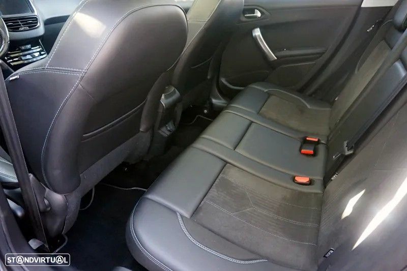 Peugeot 2008 1.2 PureTech Crossway - 6