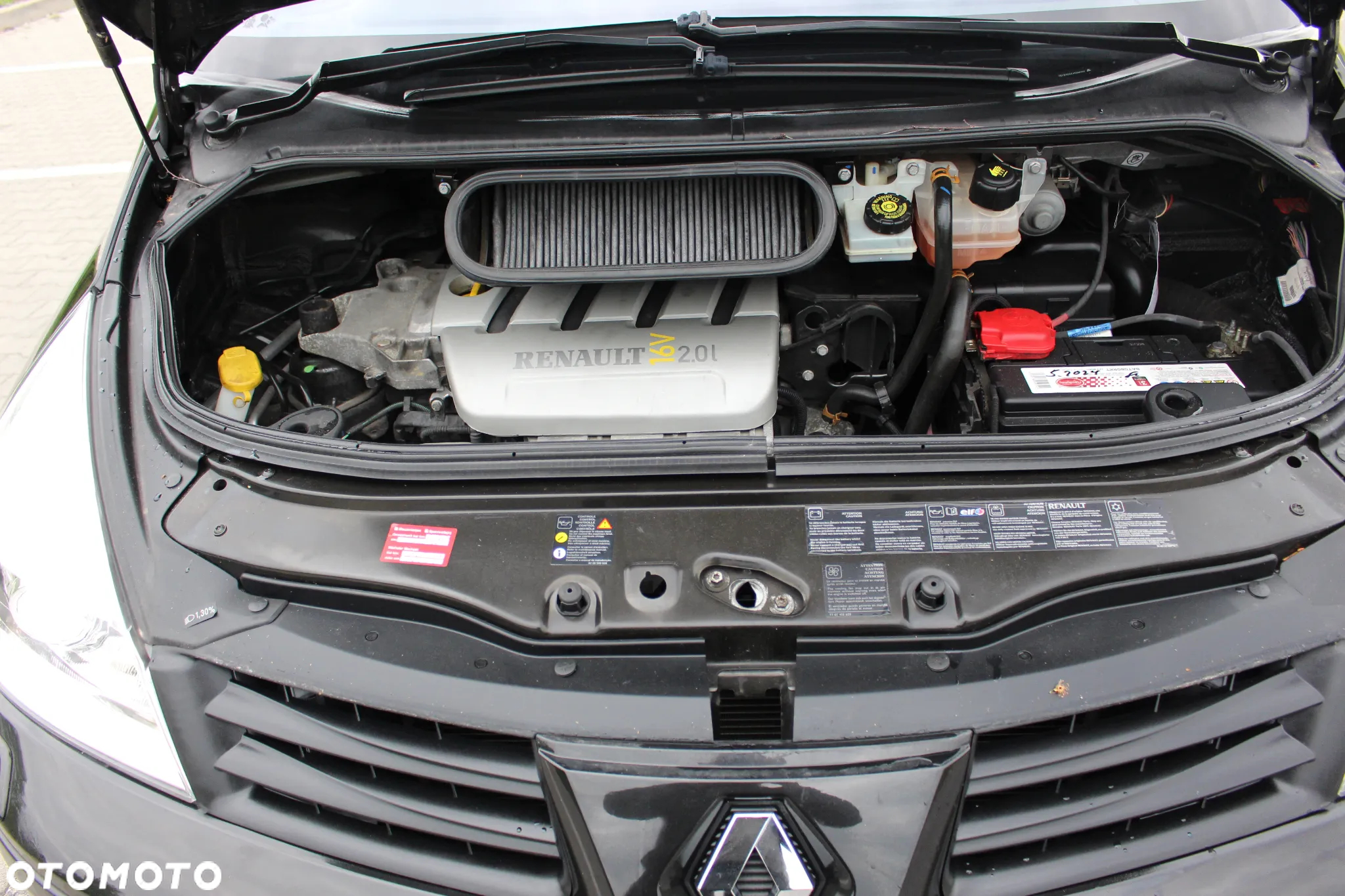 Renault Espace 2.0 Avantage - 24
