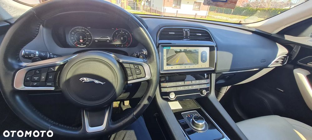 Jaguar F-Pace 20d Pure - 13