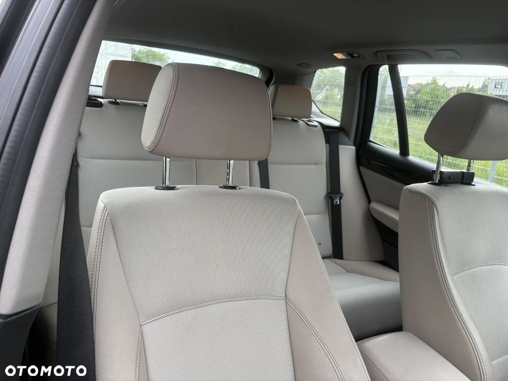 BMW X3 xDrive20d - 27