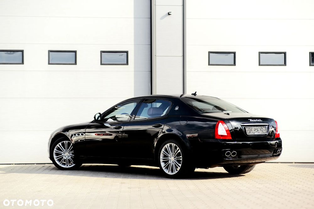 Maserati Quattroporte S - 12