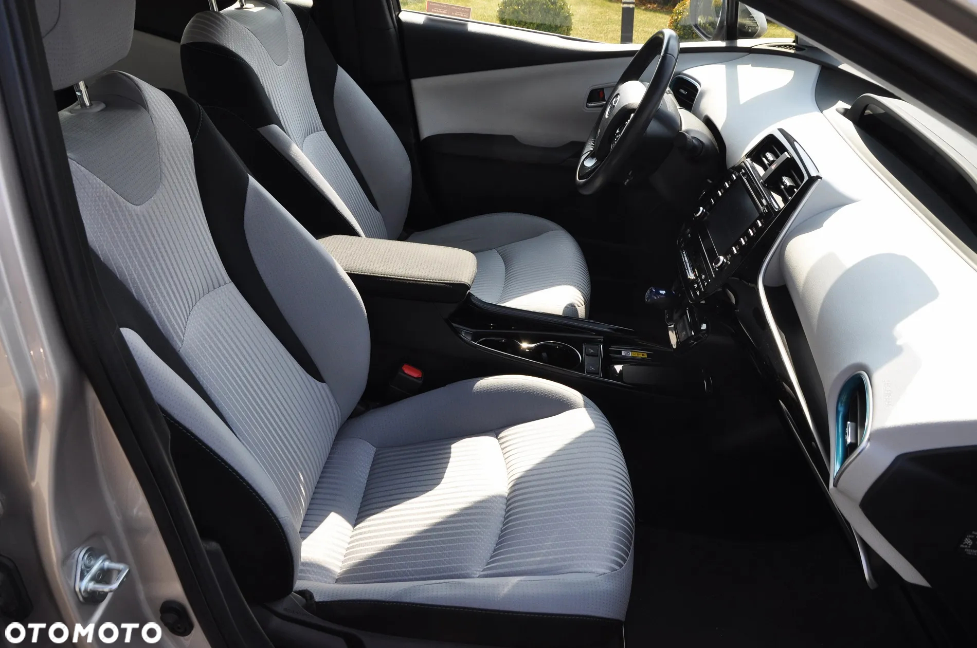 Toyota Prius 1.8 Hybrid Comfort - 15