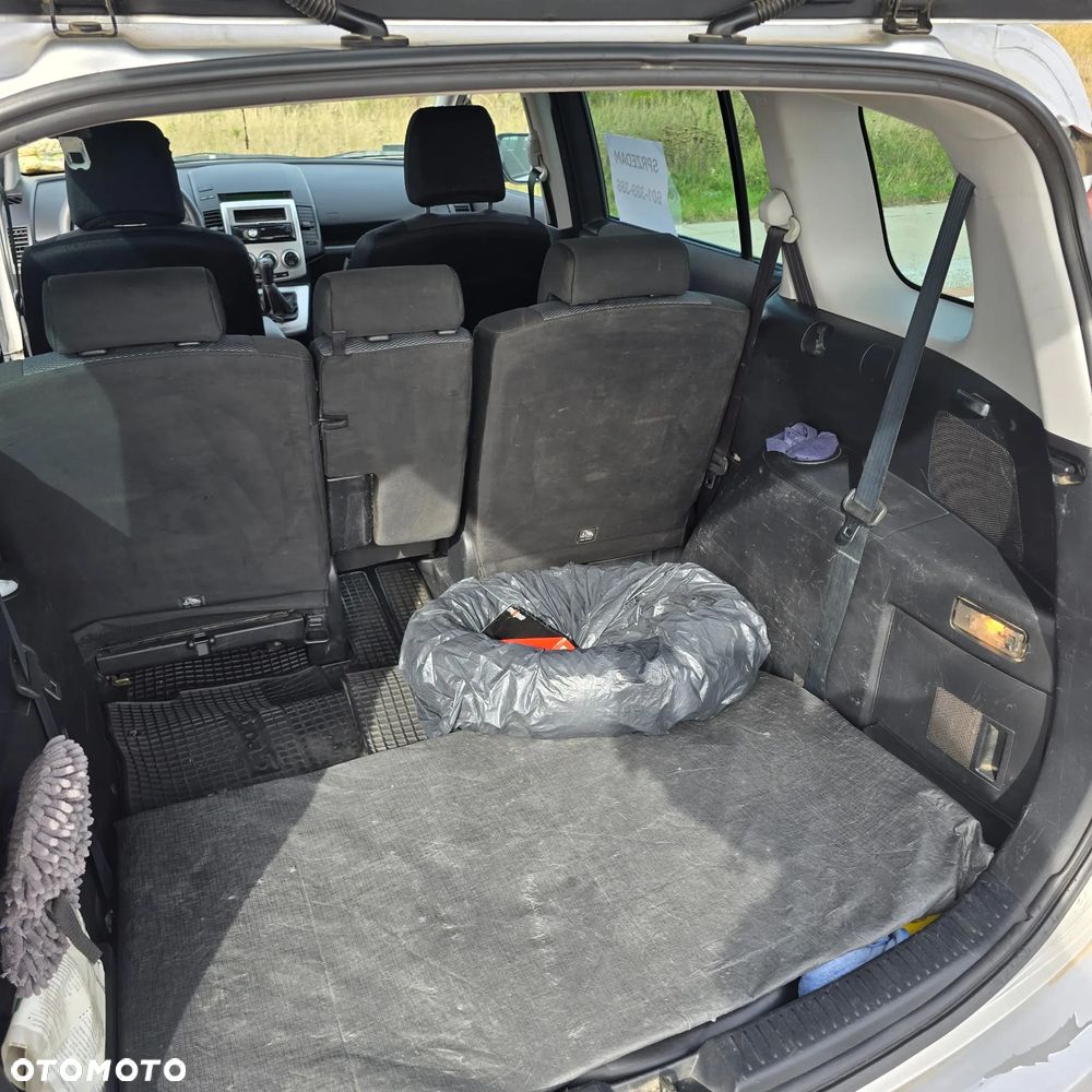 Mazda 5 - 7