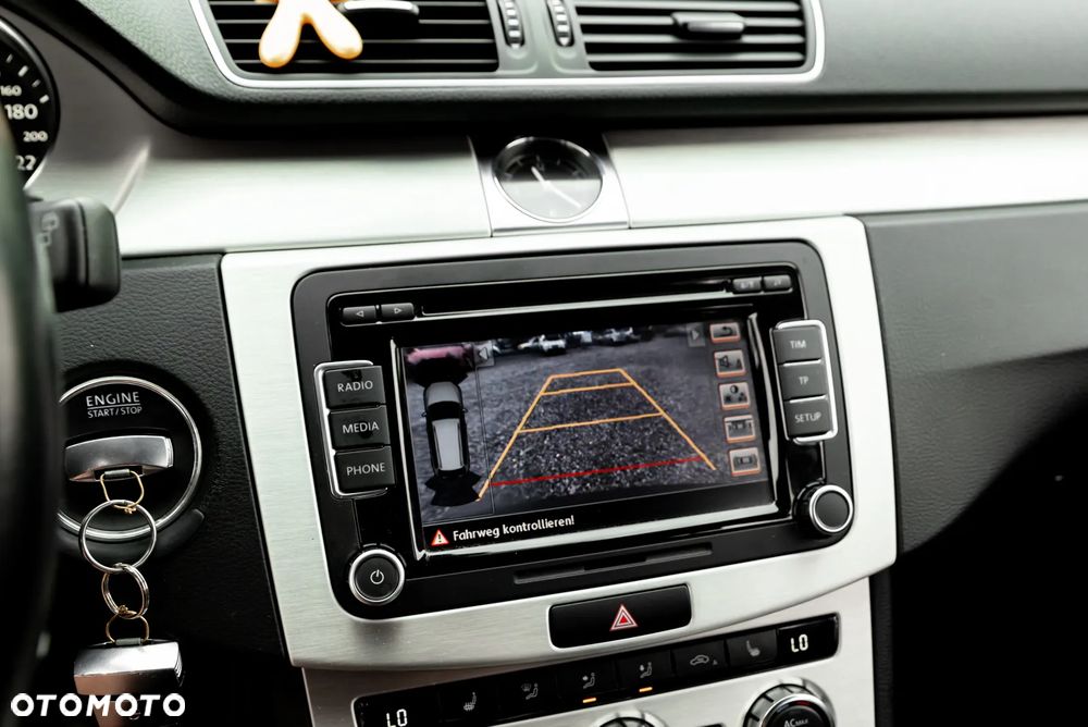 Volkswagen Passat Variant 2.0 TSI Highline - 32