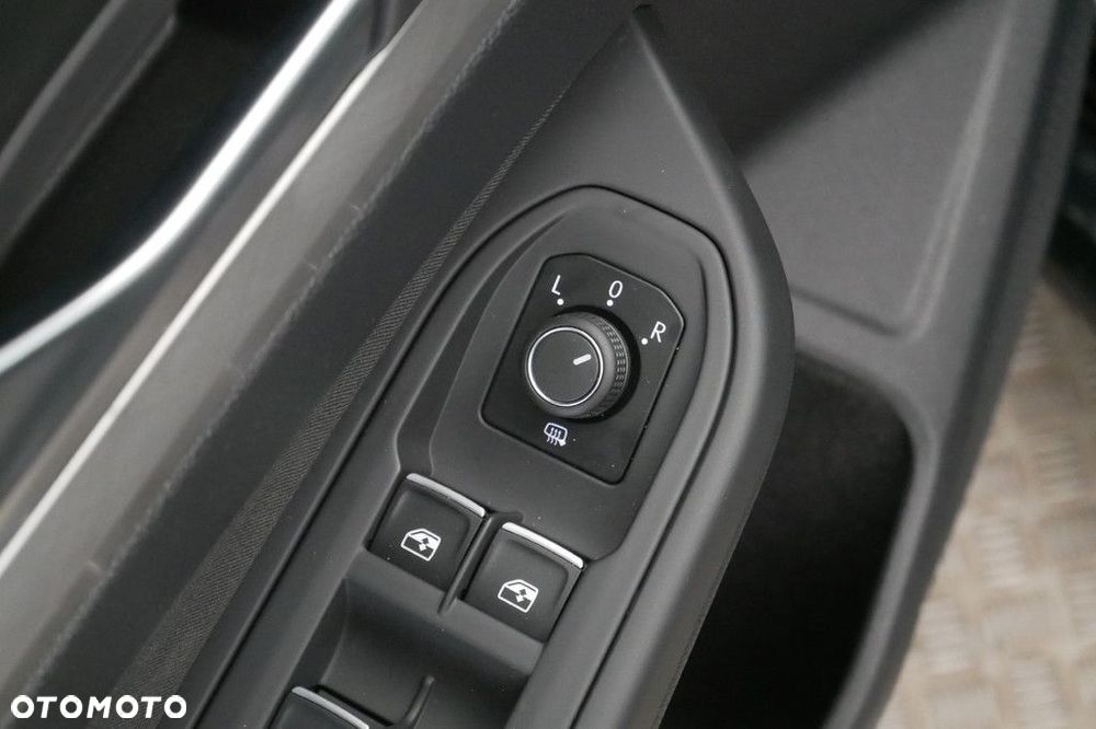 Volkswagen Golf Variant - 24