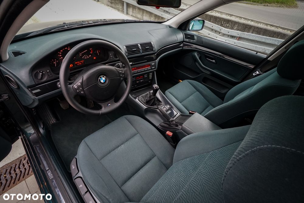 BMW Seria 5 525i - 16