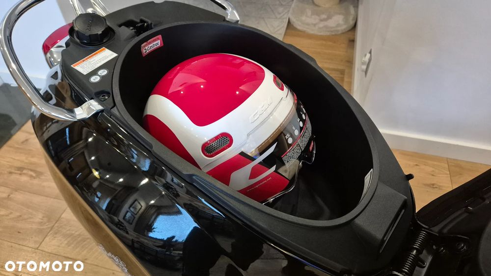 Vespa Primavera - 18