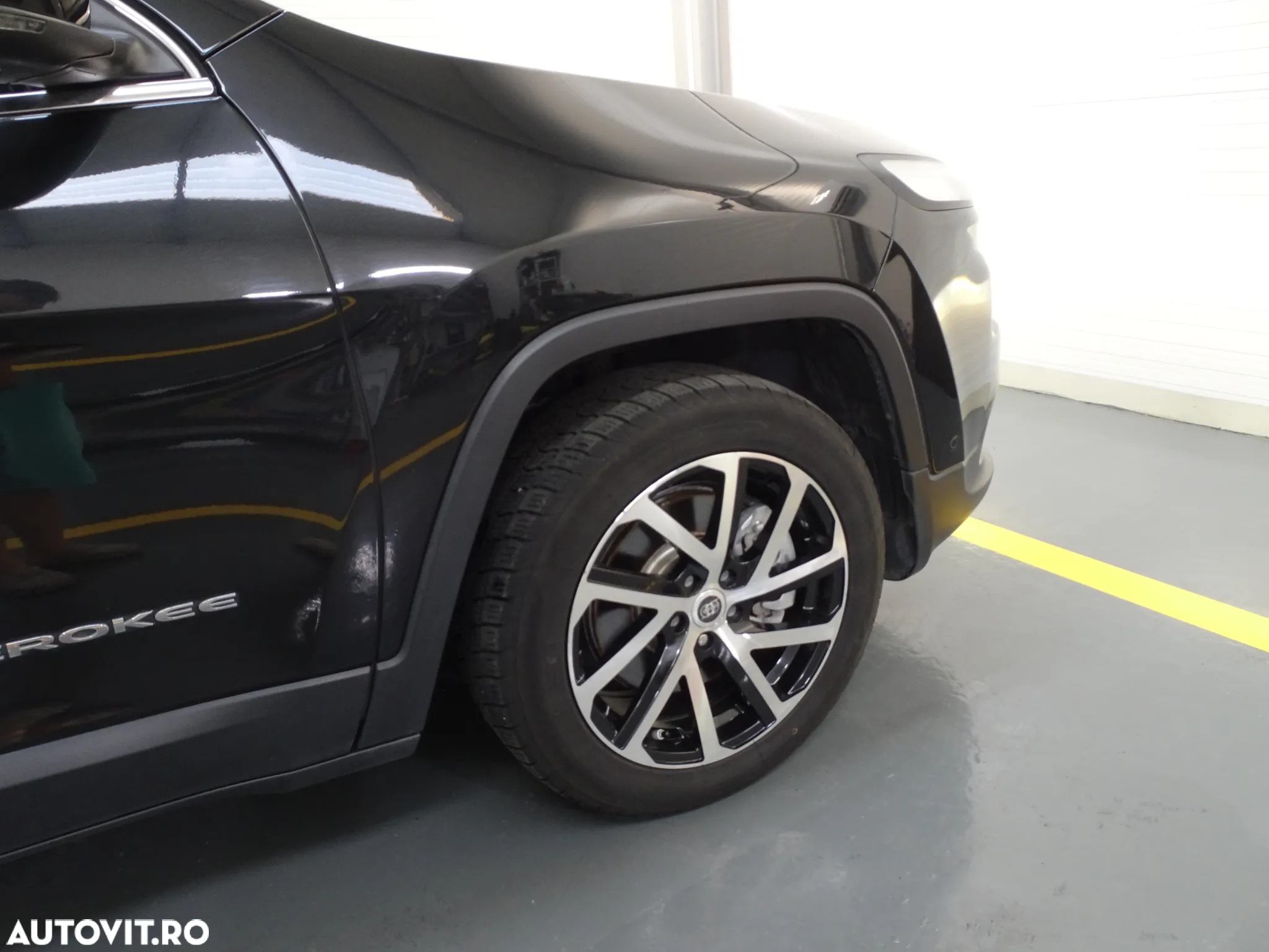 Jeep Cherokee 2.0 Mjet 4x4 AT Limited - 21