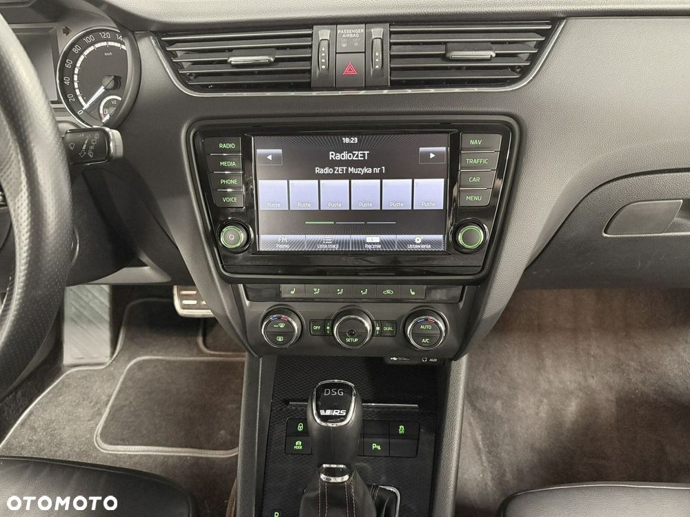 Skoda Octavia 2.0 TDI RS DSG - 24