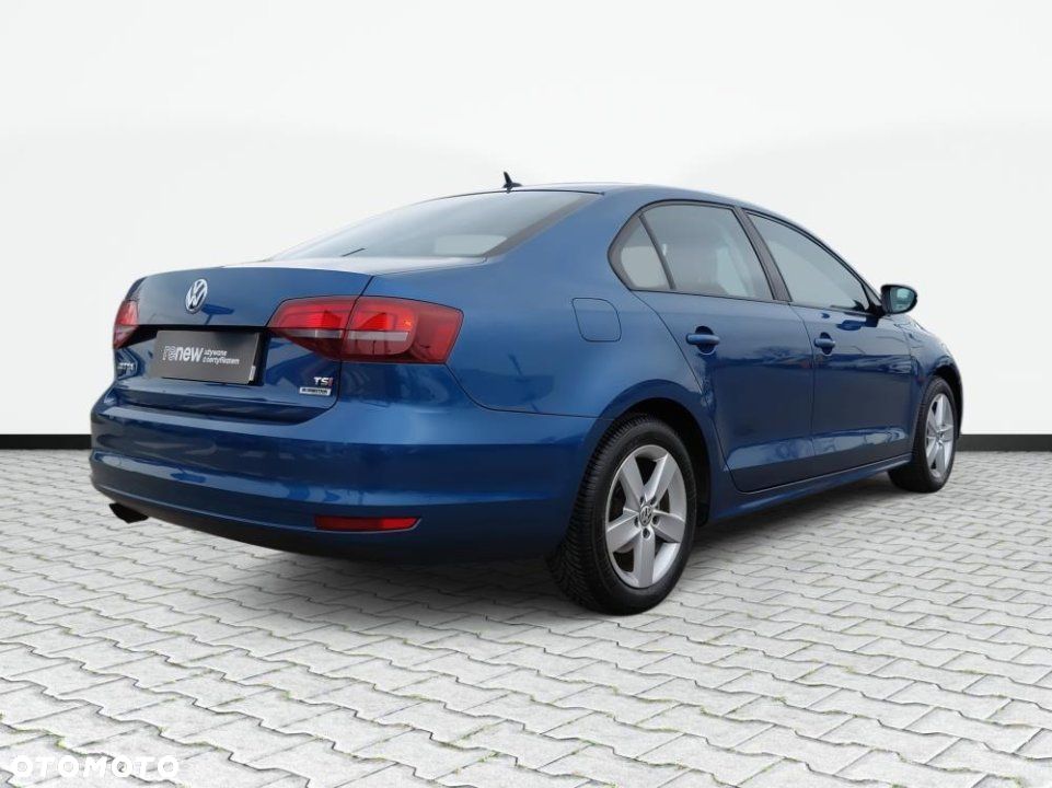 Volkswagen Jetta - 5
