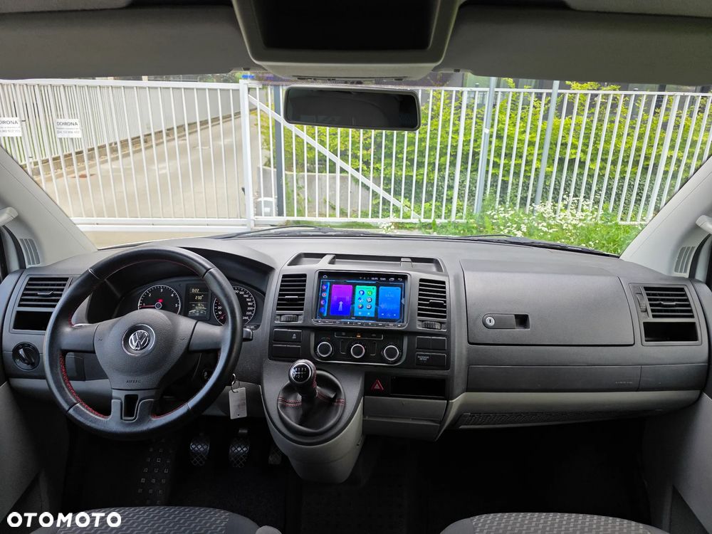 Volkswagen Transporter - 11