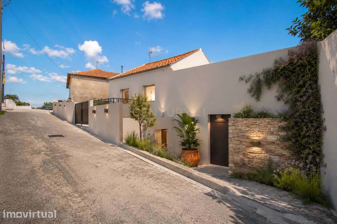 Moradia para recuperar com 250 m² em Vila Verde – Figueira da Foz - Grande imagem: 2/59
