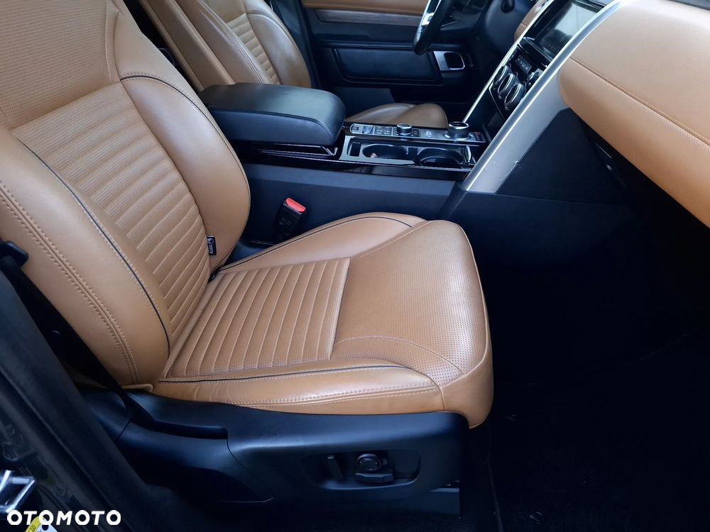 Land Rover Discovery 3.0 TD6 HSE Luxury - 24