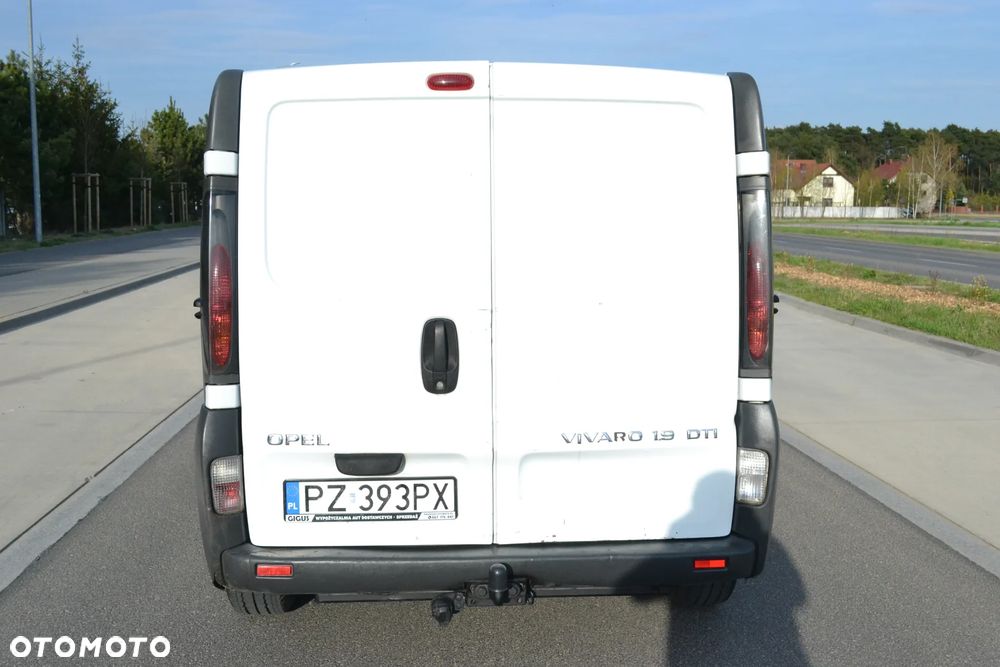 Opel Vivaro - 8