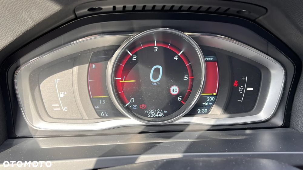 Volvo V60 DRIVe Summum - 17