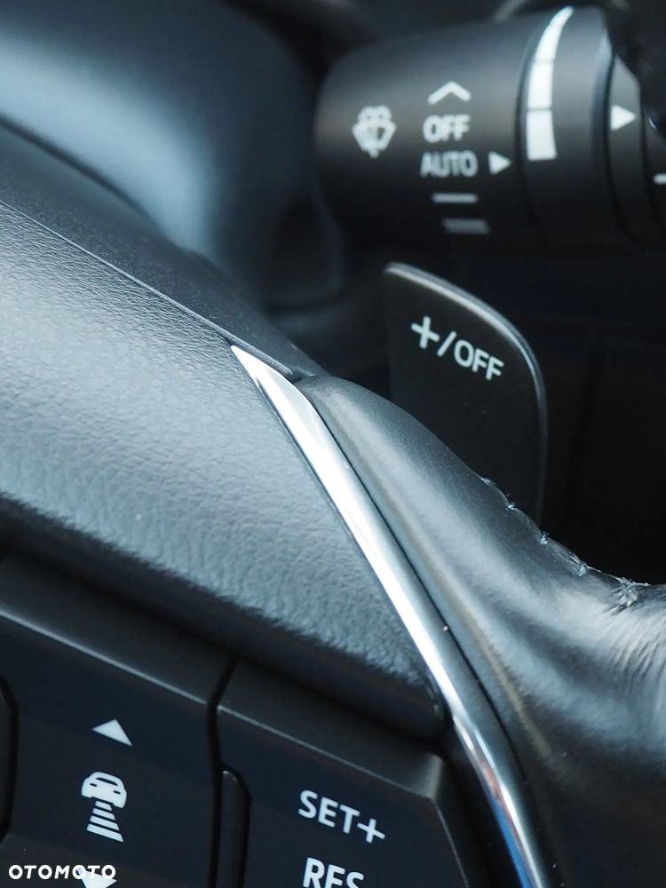 Mazda 3 SKYACTIV-G 120 Automatik Exclusive-Line - 37