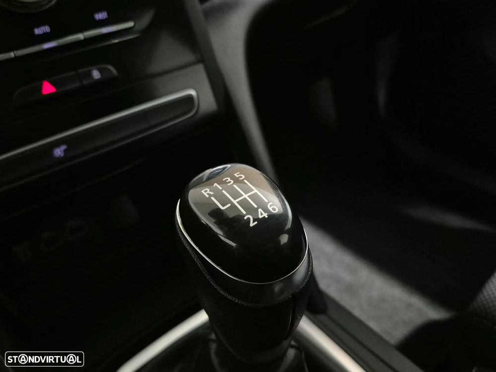 Renault Mégane Sport Tourer 1.5 Blue dCi Equilibre - 14